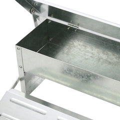 SWANEW Futterautomat Hühner Futterspender 5kg Tröge, mit Deckel, futtertrog hühner, Wetterfester Fußpedal selbstöffnender Futtertrog