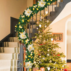 SWANEW 2.7M Weihnachtsgirlande, Künstlich Tannengirlande mit Beleuchtung inkl.Deko, Batteriebetrieben mit 50 LEDs Warmweiß, Weihnachtskranz Weihnachtsdeko Girlande
