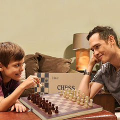 Schach, ein intellektuelles Spielzeug für zwei Spieler Chess